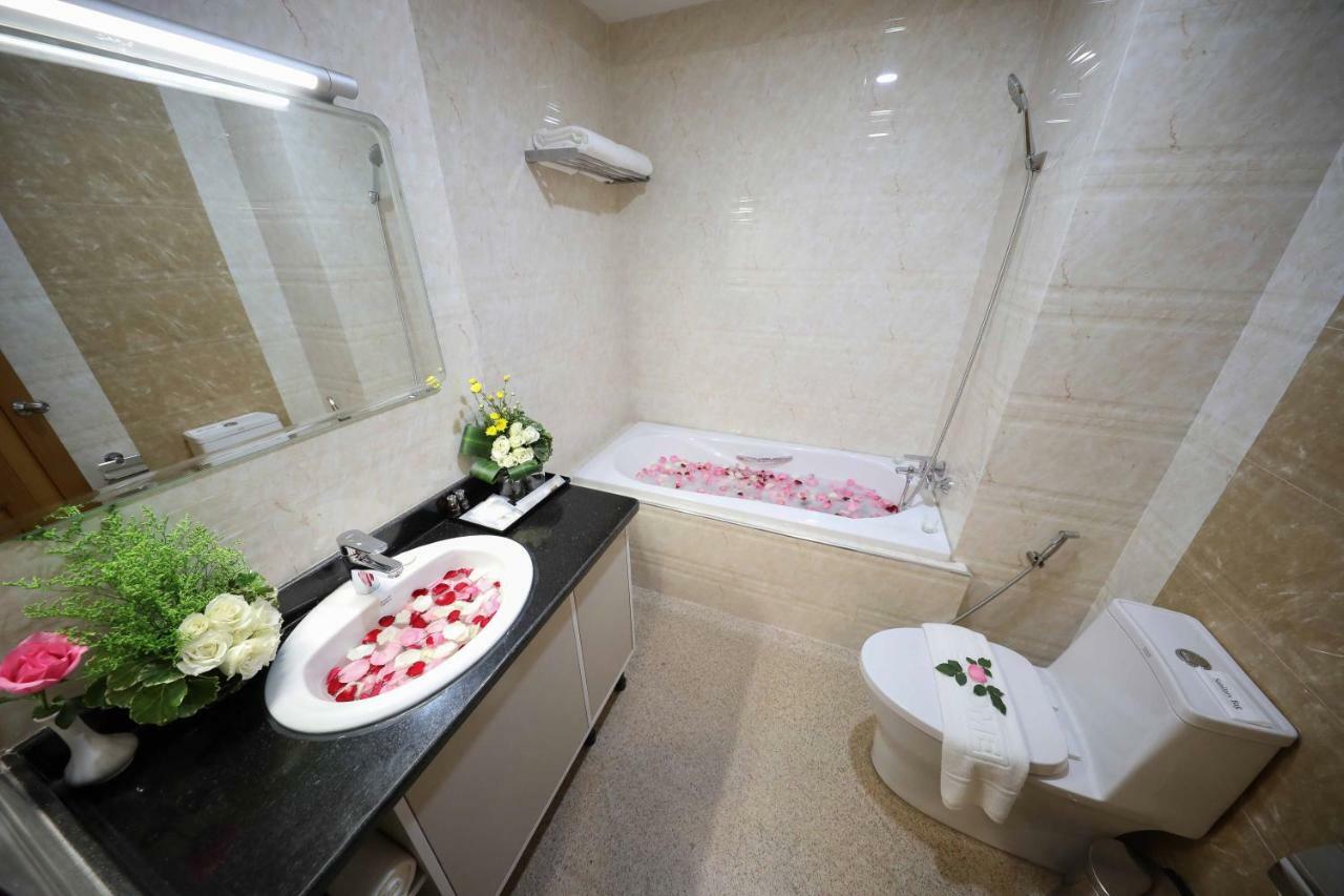 Inya View Hotel ヤンゴン エクステリア 写真